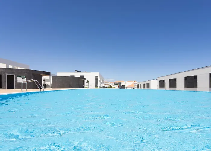 Apartamento Home2book Stylish Pool & Terrace