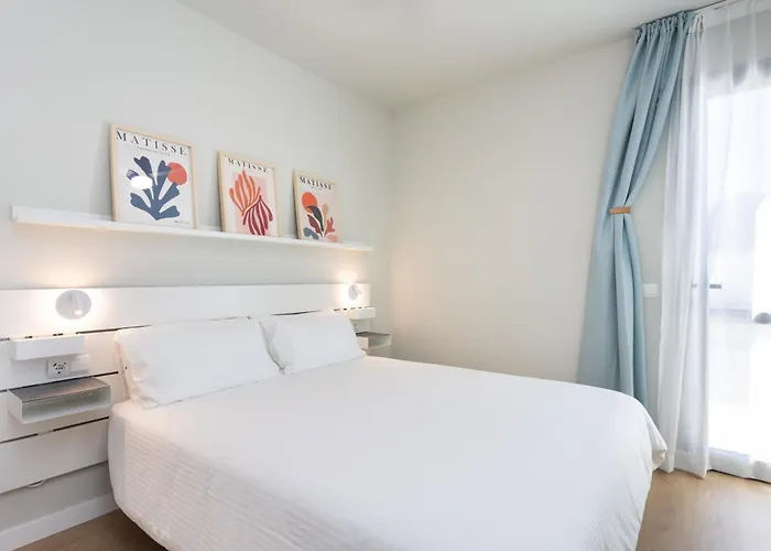 Home2book Stylish Pool & Terrace *