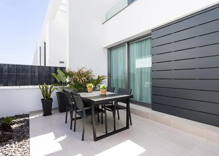 Апартаменты Home2book Stylish Pool & Terrace *
